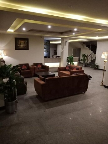 Imagen general del Hotel Manila Heights. Foto 11
