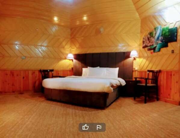Imagen de la habitación del Hotel Manila Huts Naran. Foto 19