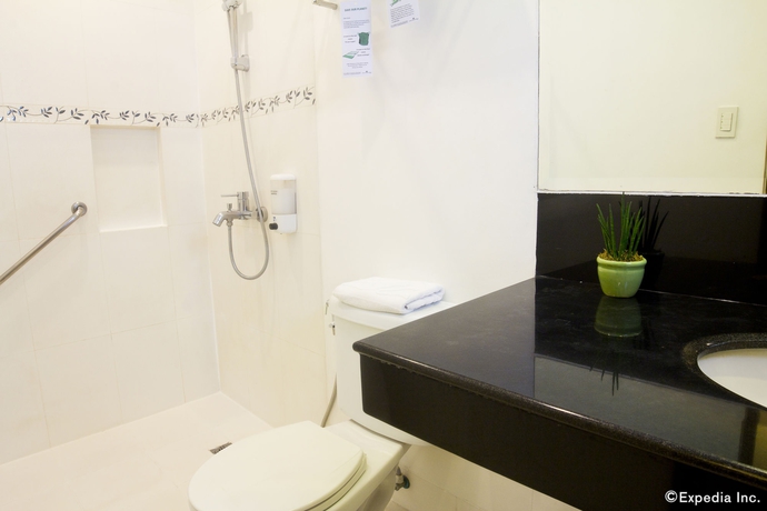 Imagen de la habitación del Hotel Manila Lotus. Foto 6