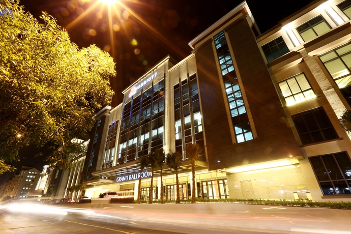 Imagen de los interiores del Hotel Manila Marriott. Foto 5