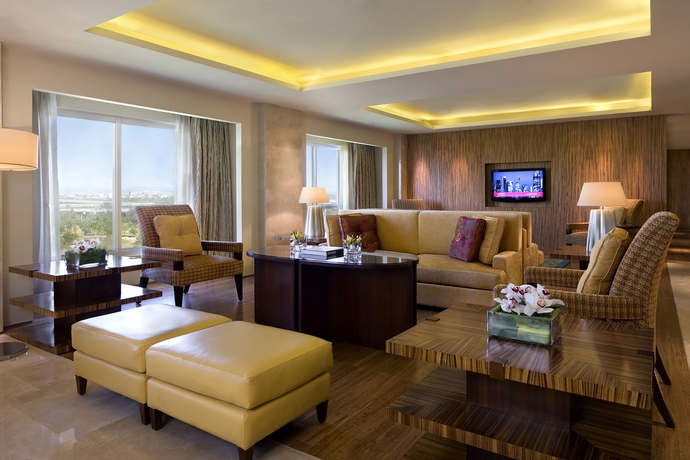 Imagen de los interiores del Hotel Manila Marriott. Foto 6