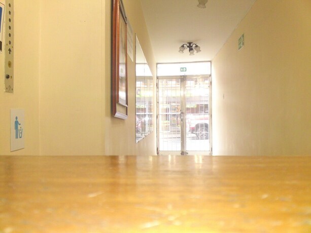 Imagen de los interiores del Hotel Manila Plaza. Foto 38