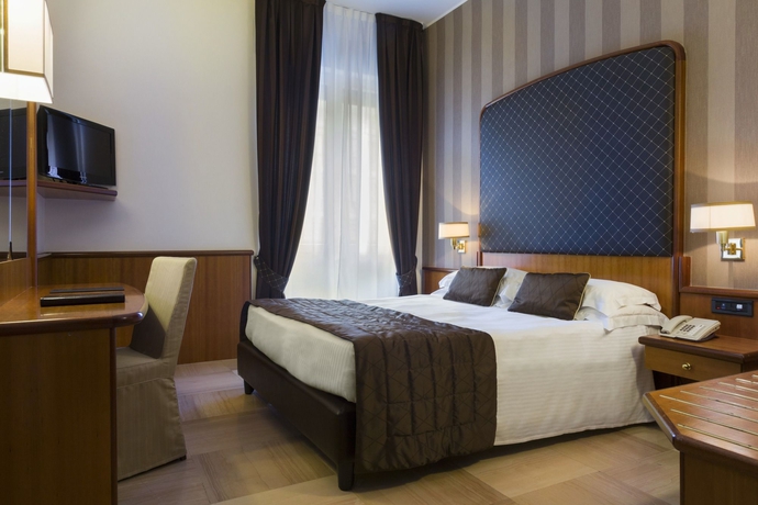 Imagen de la habitación del Hotel Manin. Foto 12