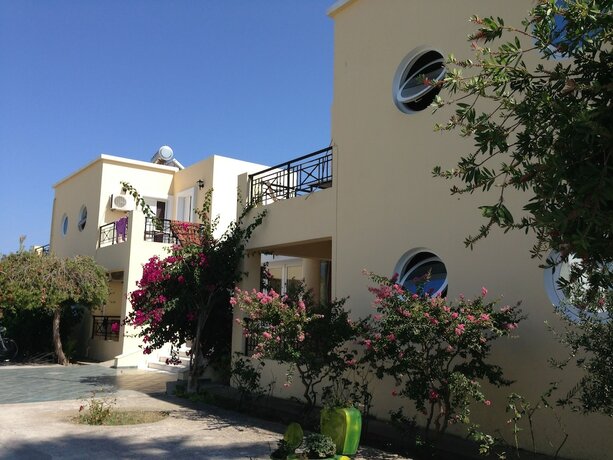 Imagen general del Hotel Manine Apartments. Foto 8