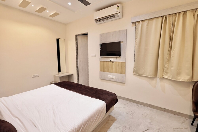 Imagen de la habitación del Hotel Maniratna Premium. Foto 3