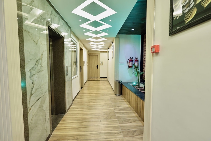 Imagen de los interiores del Hotel Maniratna Premium. Foto 10
