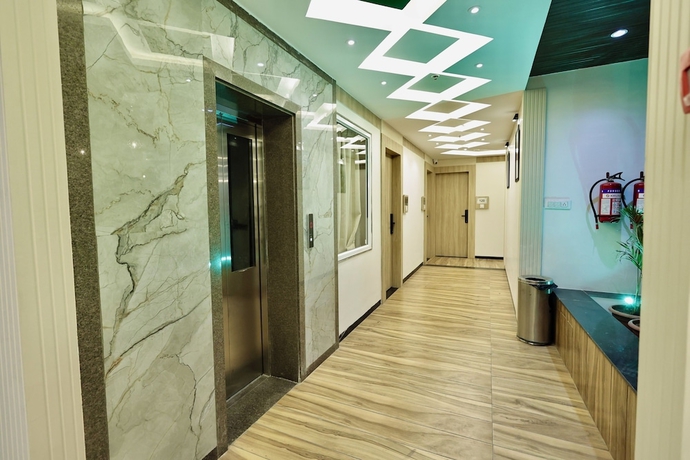 Imagen de los interiores del Hotel Maniratna Premium. Foto 14