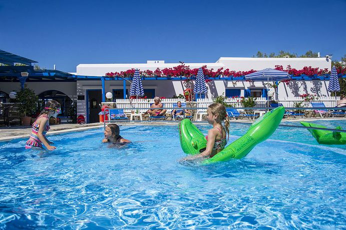 Imagen de la piscina del Hotel Manis Inn. Foto 14