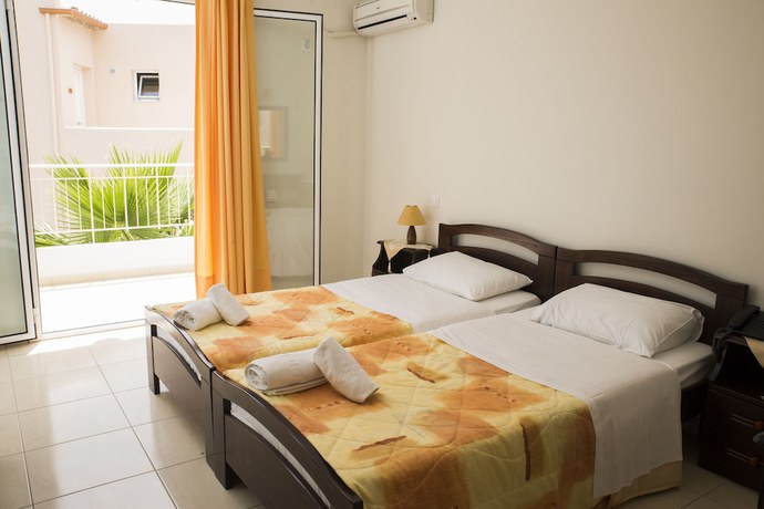Imagen de la habitación del Hotel Mani\'s Rose. Foto 5