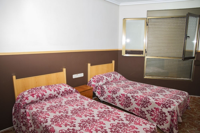 Imagen de la habitación del Hotel Manises. Foto 6