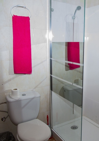 Imagen de la habitación del Hotel Manises. Foto 11