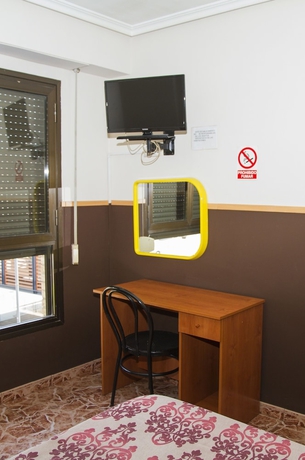 Imagen de los interiores del Hotel Manises. Foto 19