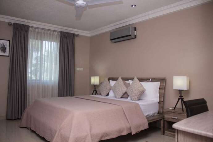 Imagen de la habitación del Hotel Manjaro Suites. Foto 13