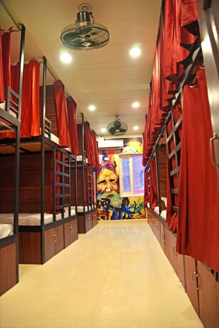 Imagen general del Hotel Manje Bistre Dormitory - Hostel. Foto 19