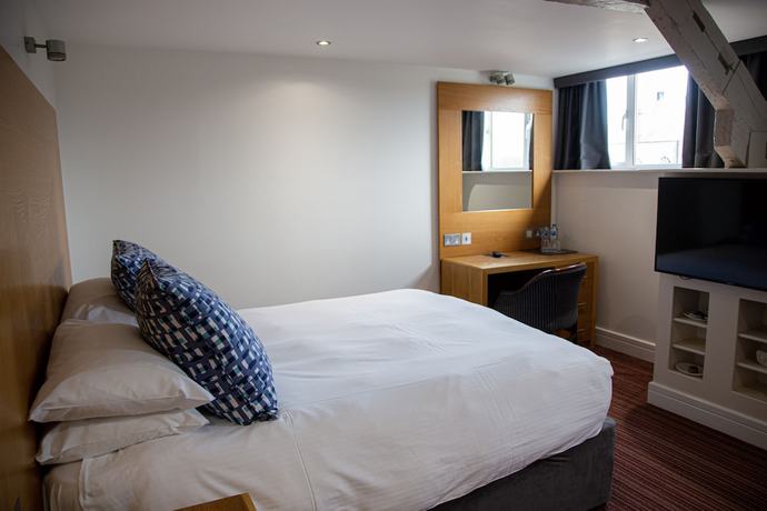 Imagen de la habitación del Hotel Mannings. Foto 13