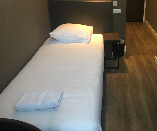 Imagen de la habitación del Hotel Manofa. Foto 2