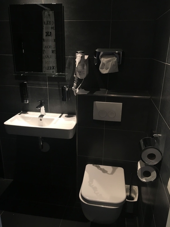 Imagen de la habitación del Hotel Manofa. Foto 3