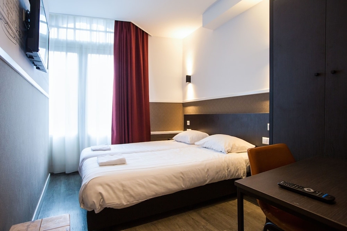 Imagen de la habitación del Hotel Manofa. Foto 4