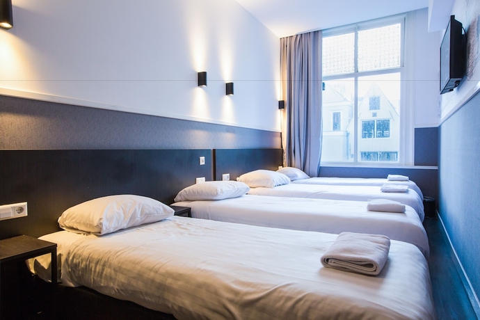 Imagen de la habitación del Hotel Manofa. Foto 11