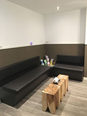 Imagen de los interiores del Hotel Manofa. Foto 19