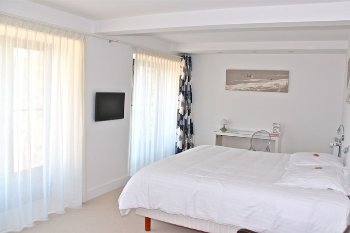 Imagen de la habitación del Hotel Manoir Dalmore. Foto 2