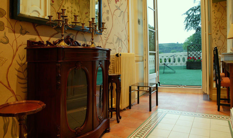 Imagen de los exteriores del Hotel Manoir De Bellerive. Foto 12