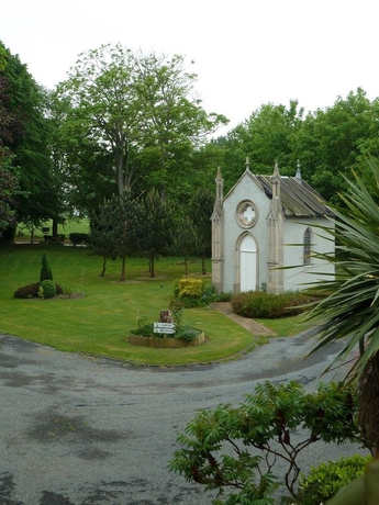 Imagen de los exteriores del Hotel Manoir De La Roche Torin, The Originals Relais (relais Du Silence). Foto 5