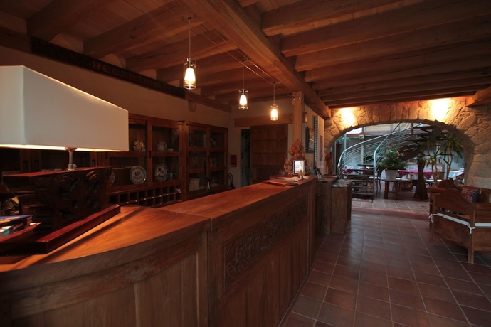 Imagen de los interiores del Hotel Manoir Des Indes, The Originals Relais (relais Du Silence). Foto 18