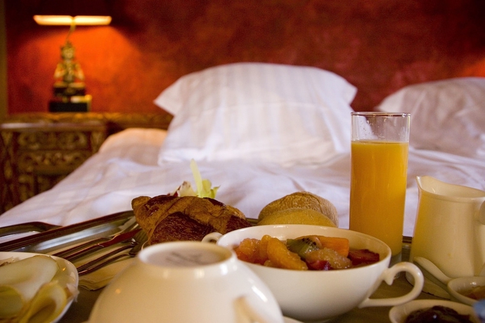 Imagen de la habitación del Hotel Manoir Des Indes, The Originals Relais (relais Du Silence). Foto 15