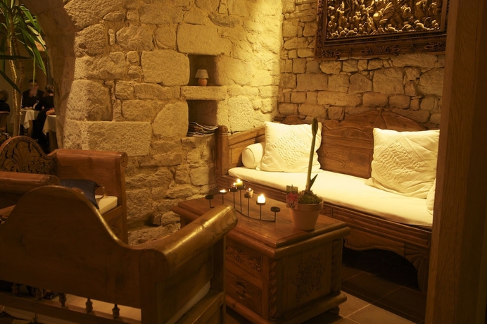 Imagen de la habitación del Hotel Manoir Des Indes, The Originals Relais (relais Du Silence). Foto 16