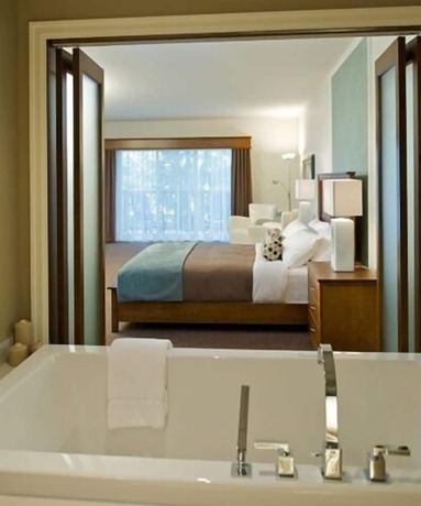 Imagen de la habitación del Hotel Manoir Du Lac William. Foto 11