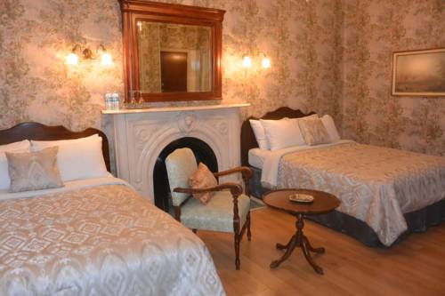 Imagen de la habitación del Hotel Manoir Sainte Geneviève. Foto 4
