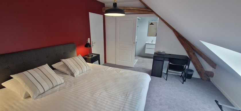 Imagen de la habitación del Hotel Manoir de Montigny. Foto 7