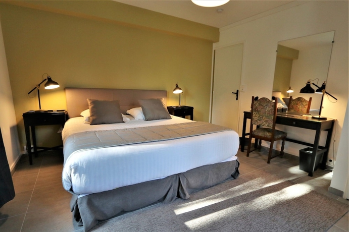 Imagen de la habitación del Hotel Manoir de Montigny. Foto 14