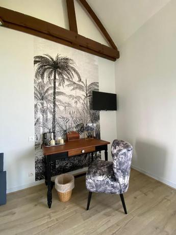 Imagen de la habitación del Hotel Manoir de Rigourdaine. Foto 8