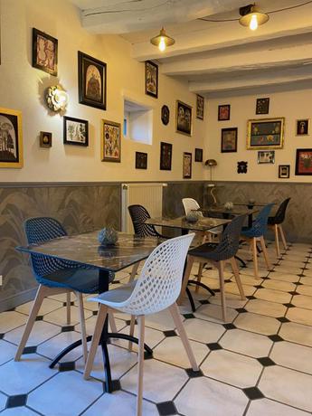 Imagen del bar/restaurante del Hotel Manoir de Rigourdaine. Foto 3