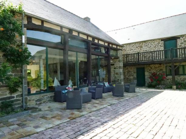 Imagen de los exteriores del Hotel Manoir de Rigourdaine. Foto 35