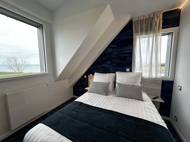 Imagen de la habitación del Hotel Manoir du Roselier. Foto 12