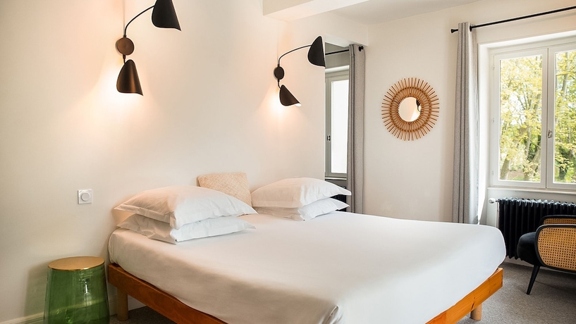 Imagen de la habitación del Hotel Manoir le Roure. Foto 4