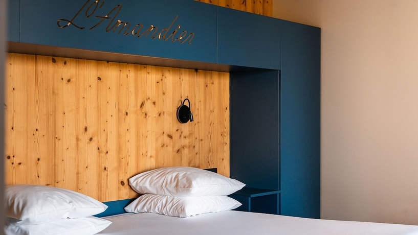 Imagen de la habitación del Hotel Manoir le Roure. Foto 15