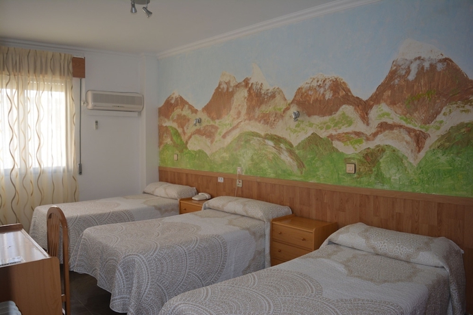 Imagen de la habitación del Hotel Manolete. Foto 12