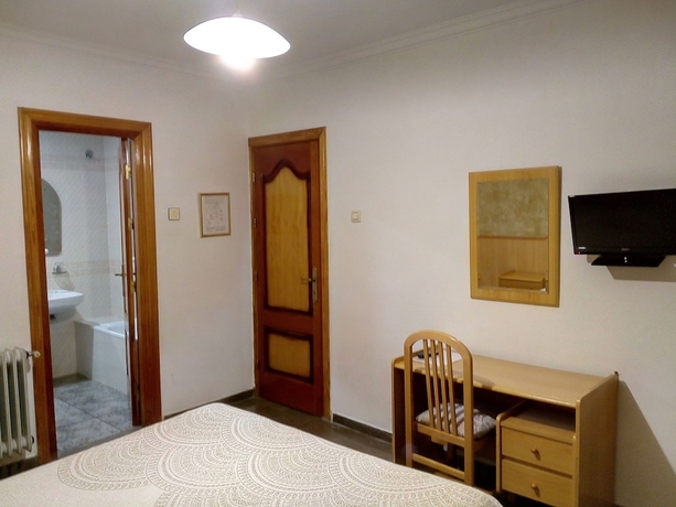 Imagen de la habitación del Hotel Manolete. Foto 13