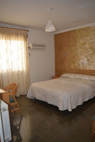 Imagen de la habitación del Hotel Manolete. Foto 14