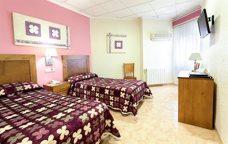 Imagen de la habitación del Hotel Manolo, Cartagena. Foto 1