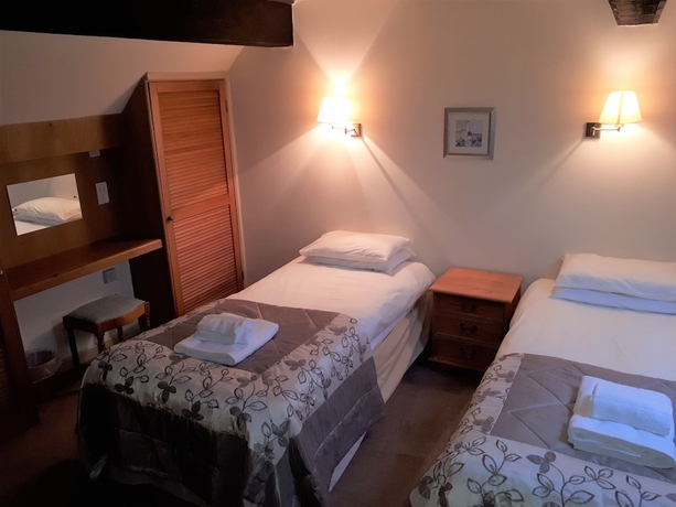Imagen de la habitación del Hotel Manor Court Club. Foto 11
