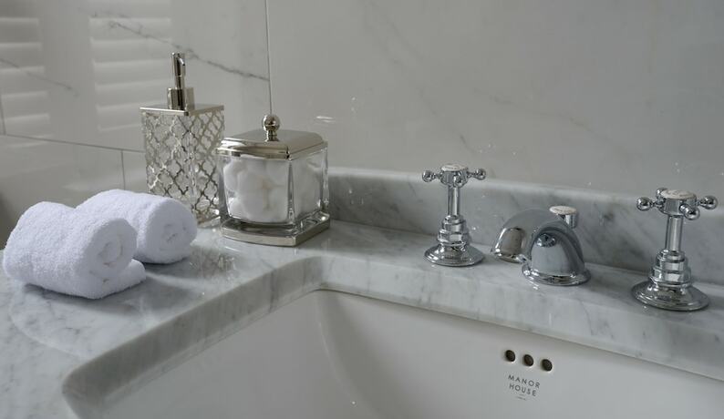 Imagen de la habitación del Hotel Manor House Lindley. Foto 13
