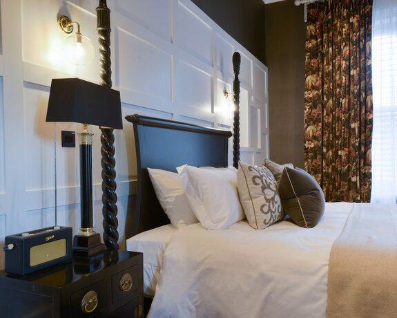 Imagen de la habitación del Hotel Manor House Lindley. Foto 19