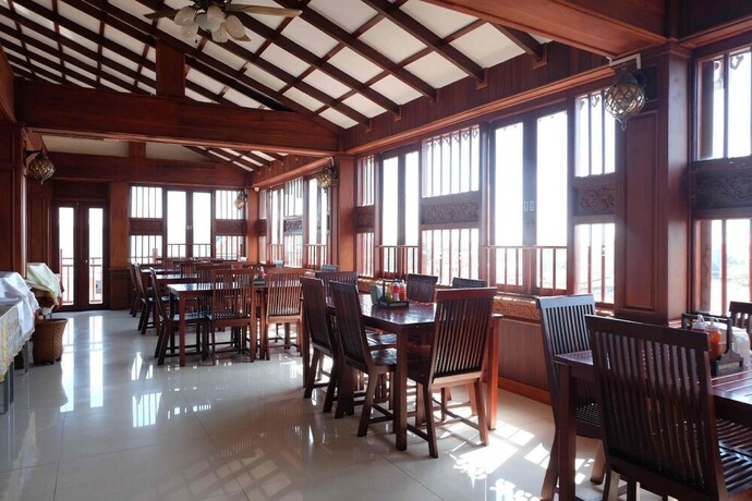 Imagen del bar/restaurante del Hotel Manorom Boutique. Foto 3