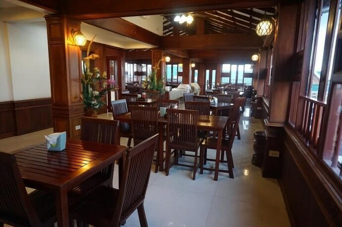 Imagen del bar/restaurante del Hotel Manorom Boutique. Foto 5