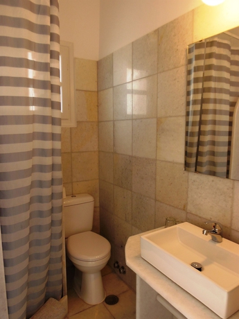 Imagen de la habitación del Hotel Manos. Foto 10